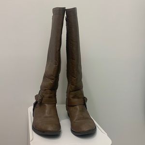 Brown “Me Too” Darcy Riding Boots women’s size 7.